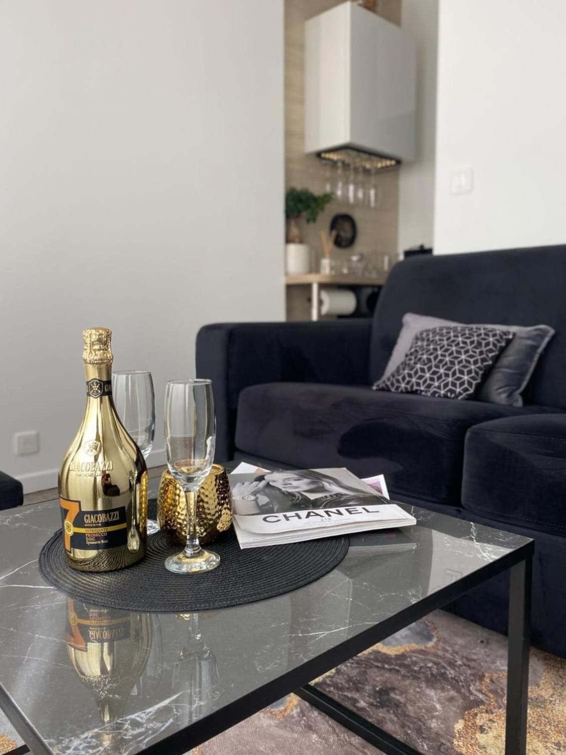 Denis&Kanya Nice Ngoại thất bức ảnh